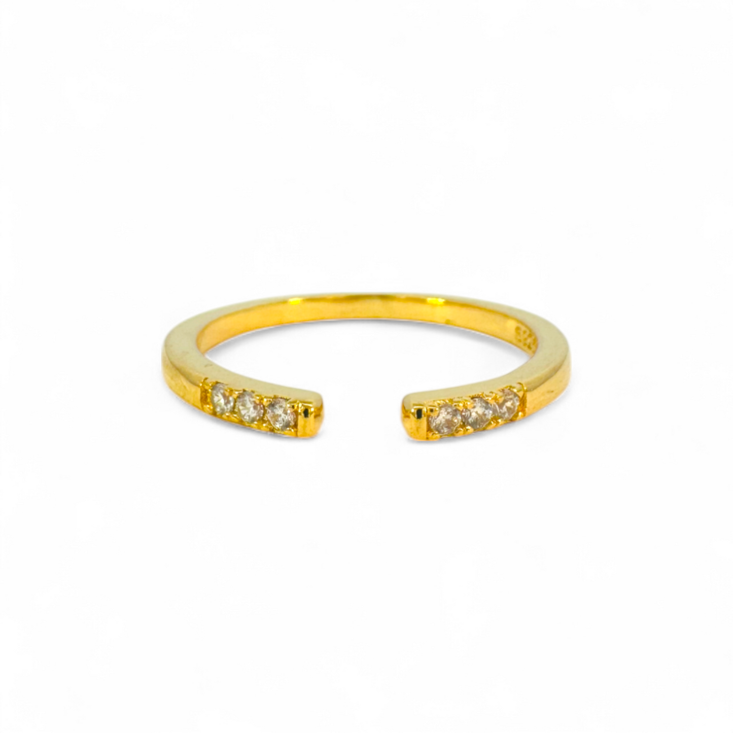 Anillo abierto con circones de plata bañada en oro