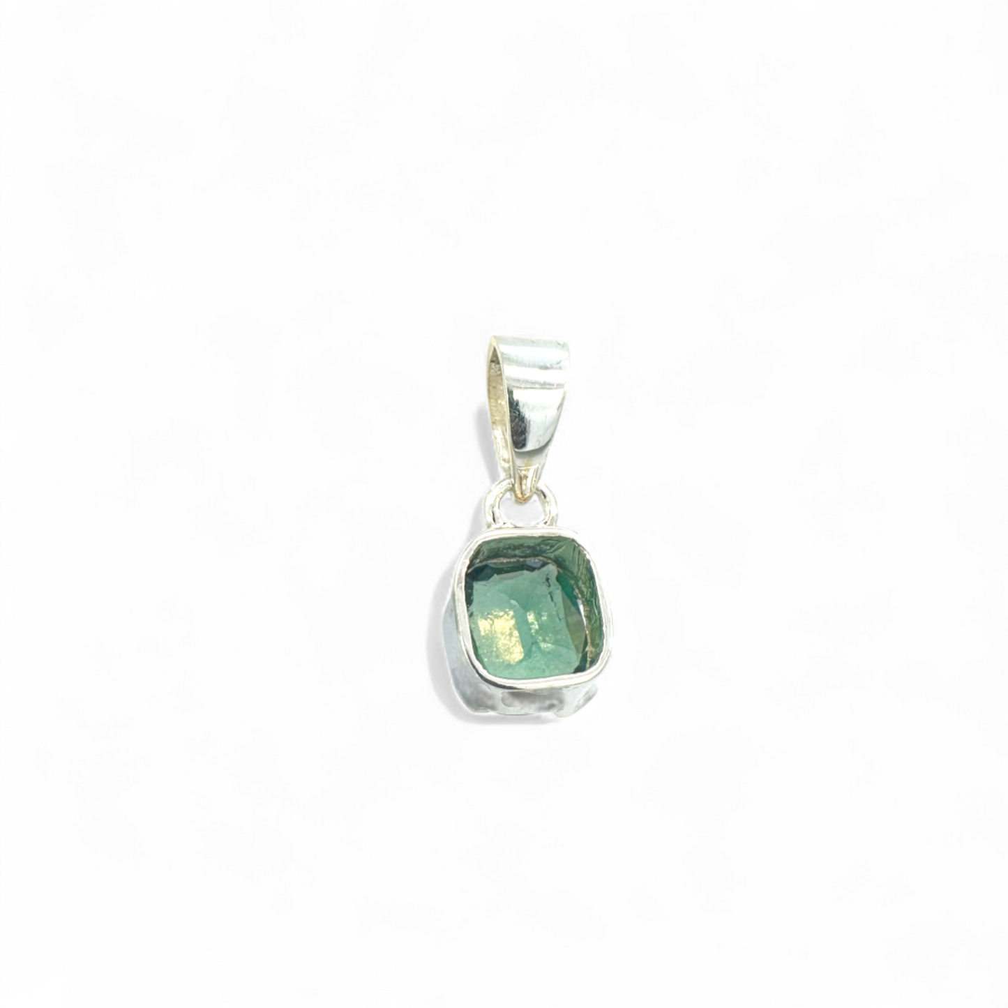 Colgante Turmalina verde 7 mm en plata