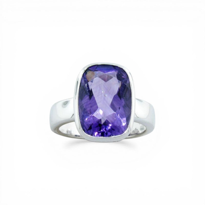 Anillo Amatista Cushion Cut