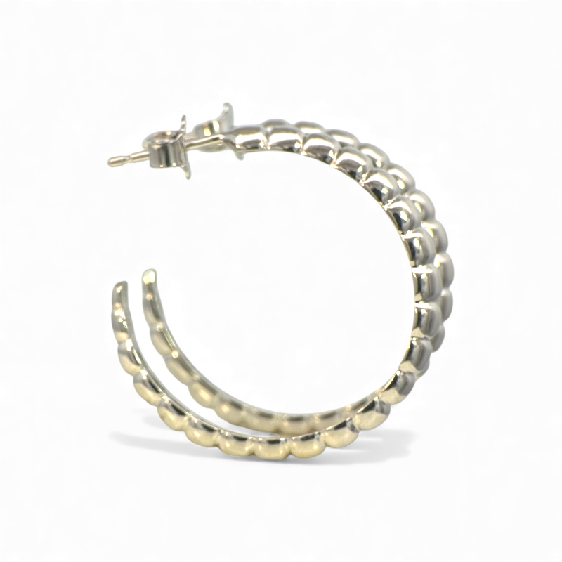 Aros argollas pelotitas plateadas  2,8 cm