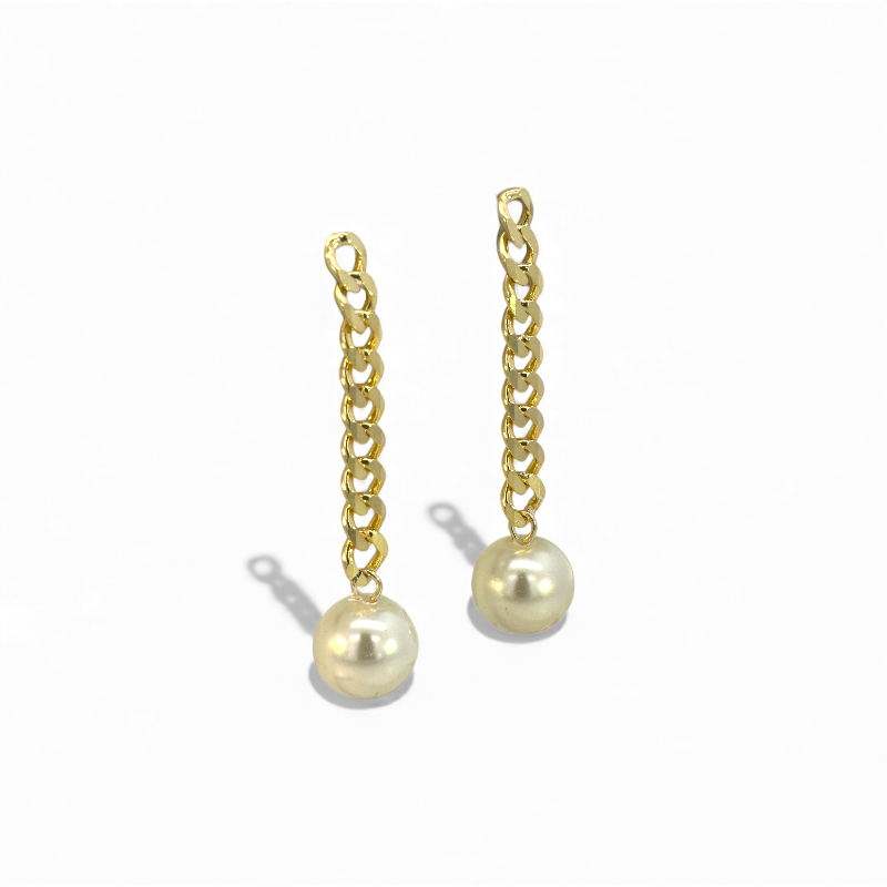 Aros colgantes cadena dorada y perla 8 mm