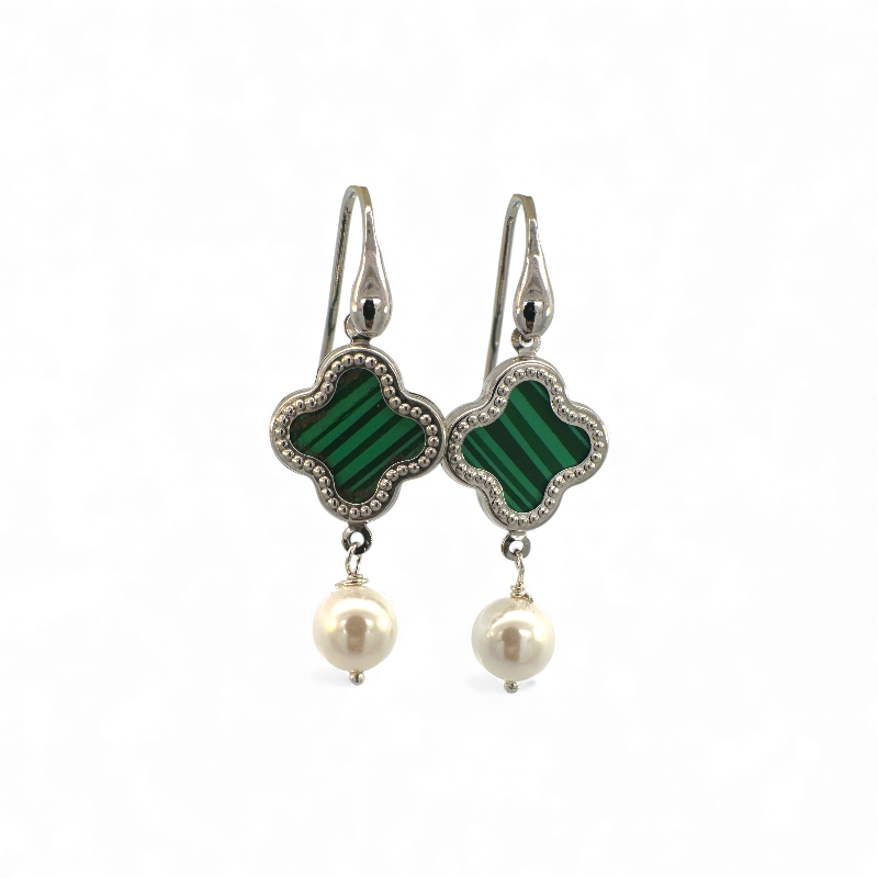 Aros colgantes trebol verde y perlas 6 mm plateado