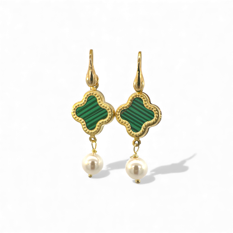 Aros colgantes trebol verde y perlas 6 mm dorado