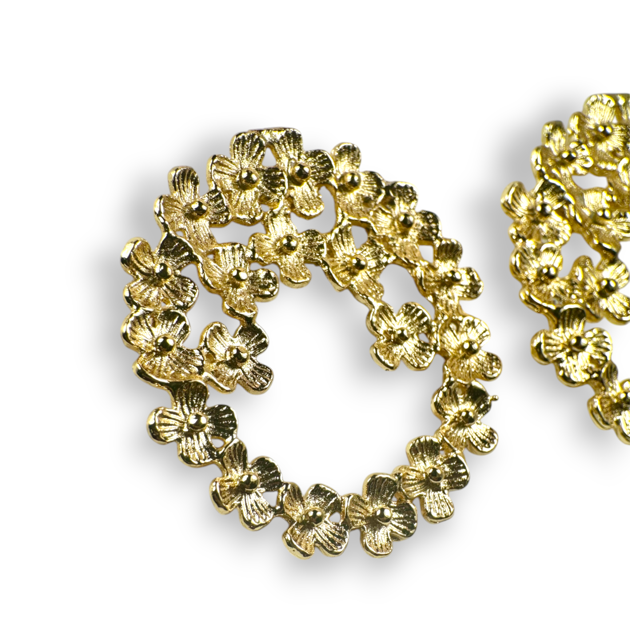 Aros corona flores doradas