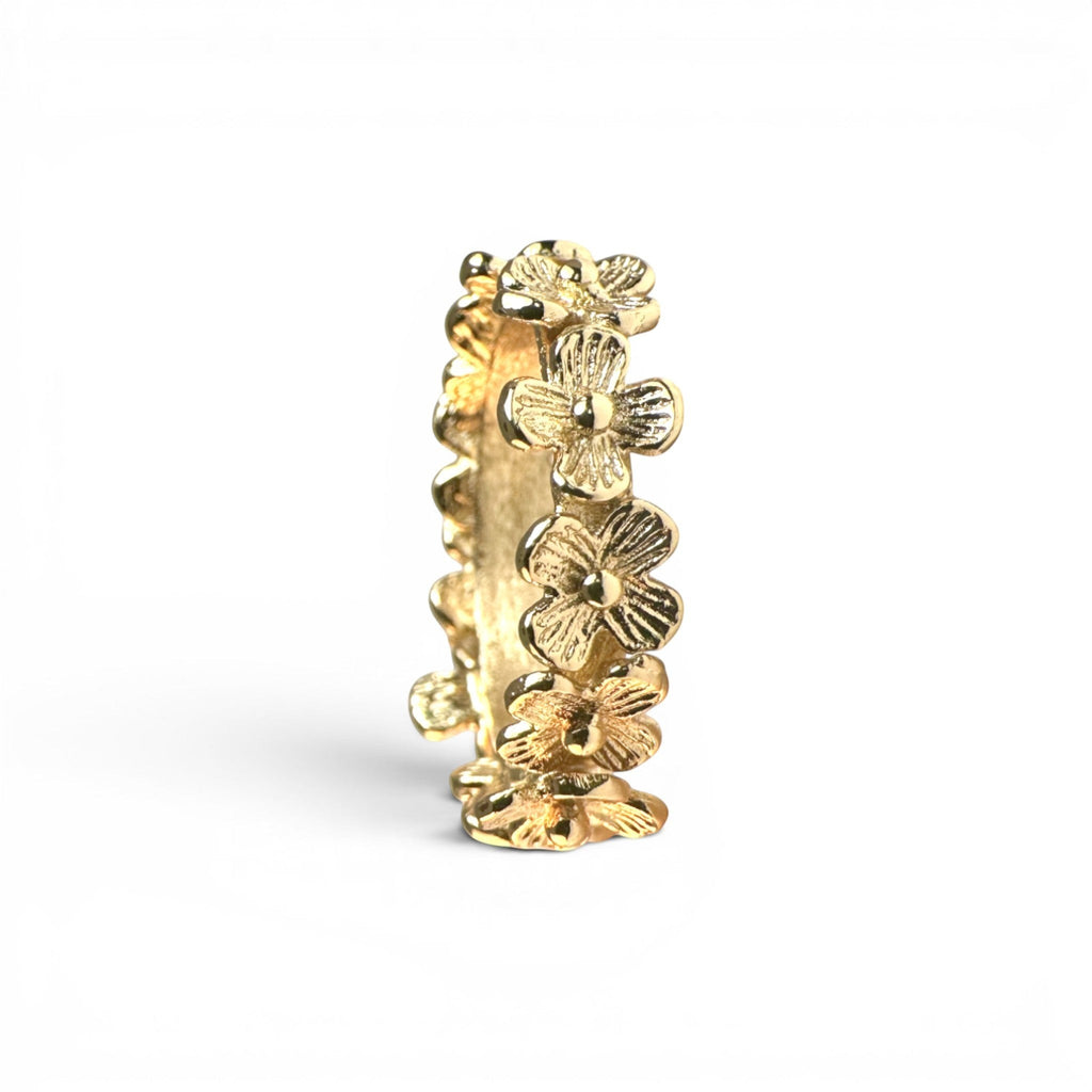 ClaraJoyas gold-plated brass ring with a floral design, size 12.5.