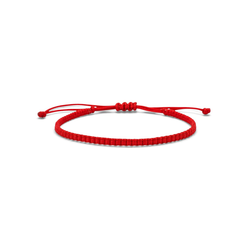 Pulsera ClaraJoyas de hilo rojo con cuentas Miyuki en diseño simple y ajustable sobre fondo blanco