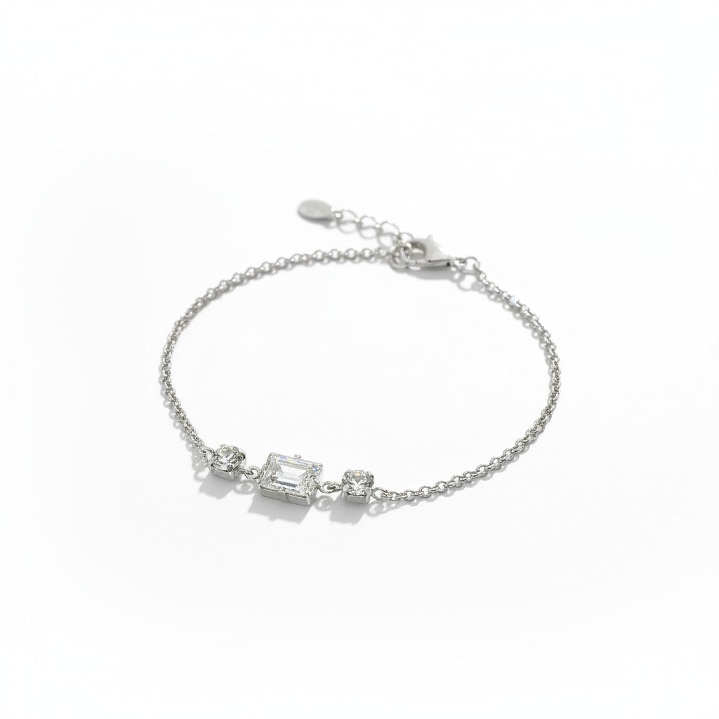 ClaraJoyas Sanremo Essential Trio bracelet with rhodium-plated silver and white Swarovski crystals.