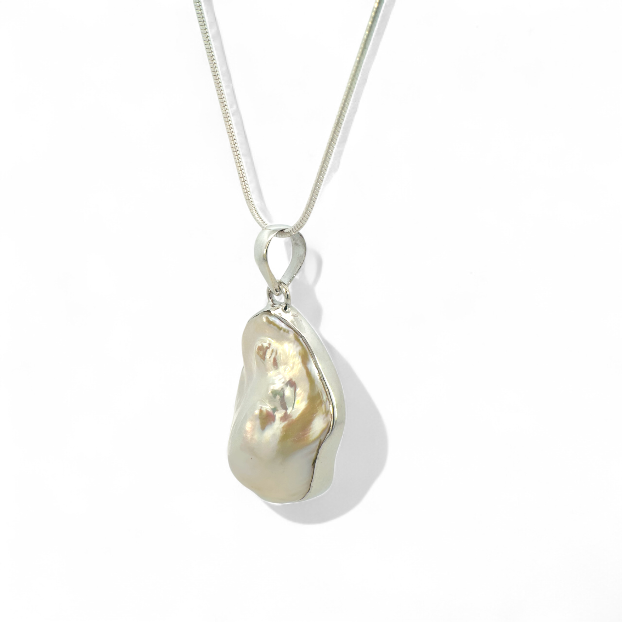 Collar cadena y colgante de plata 925 con perla barroca