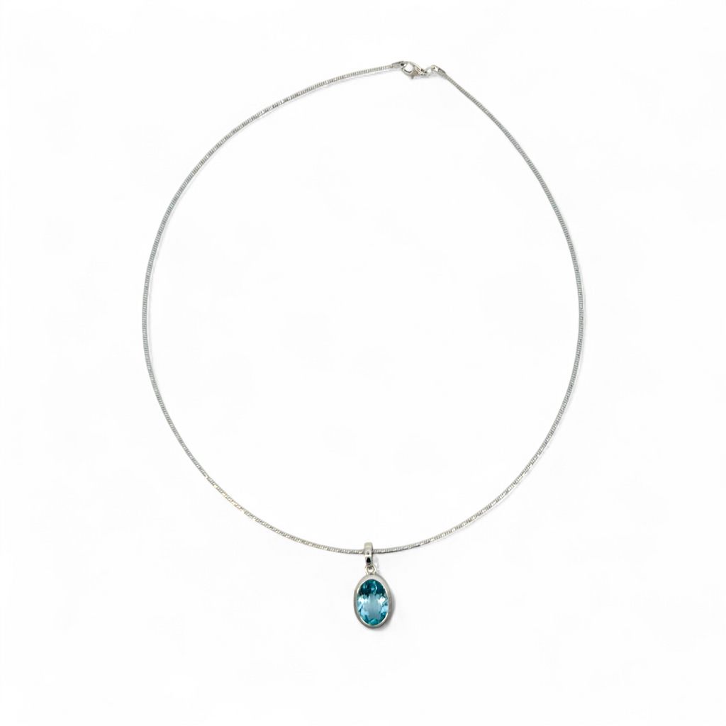 Collar cadena y colgante de plata 925 con topacio azul oval