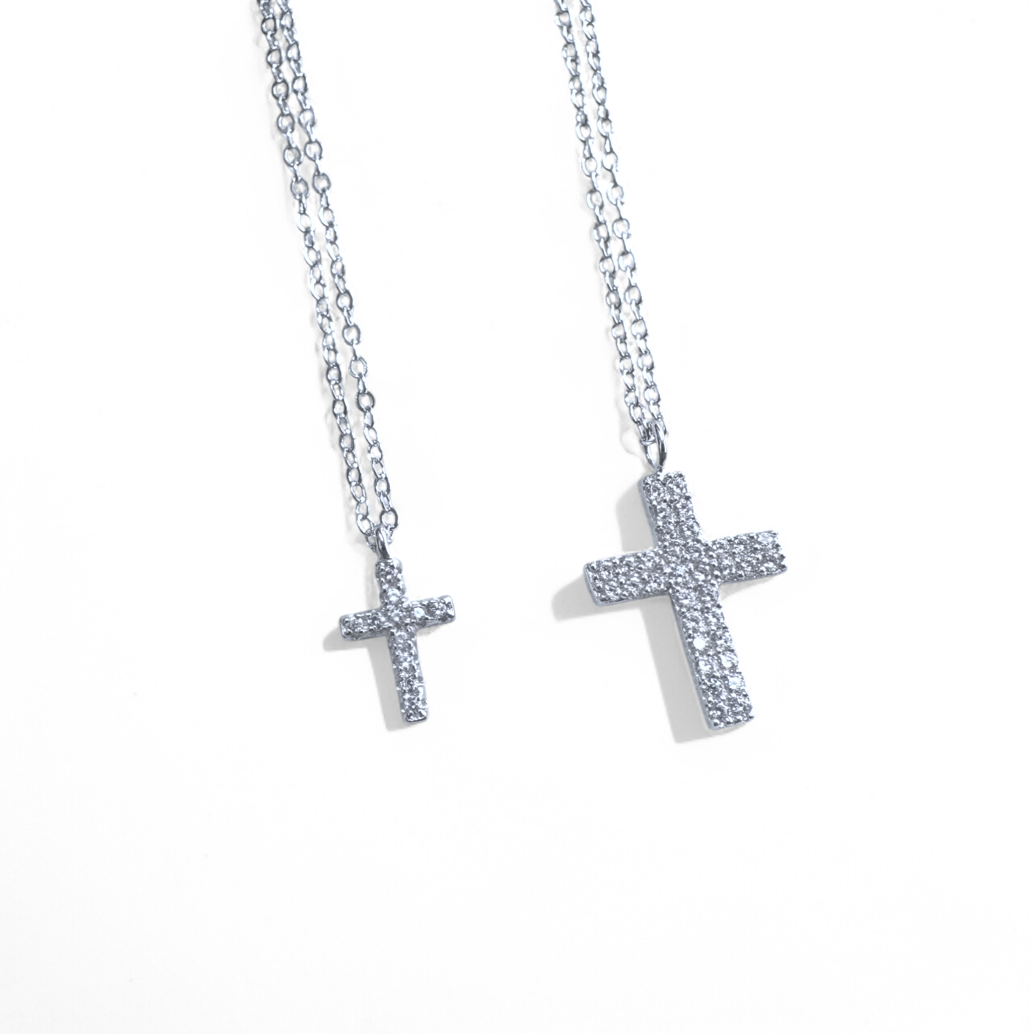 Collar cadena con Cruz de 12 mm engastada con circones