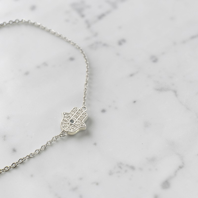 Pulsera eslabones Mano de Fátima con diamantes y zafiro 0,12 ct plata 925