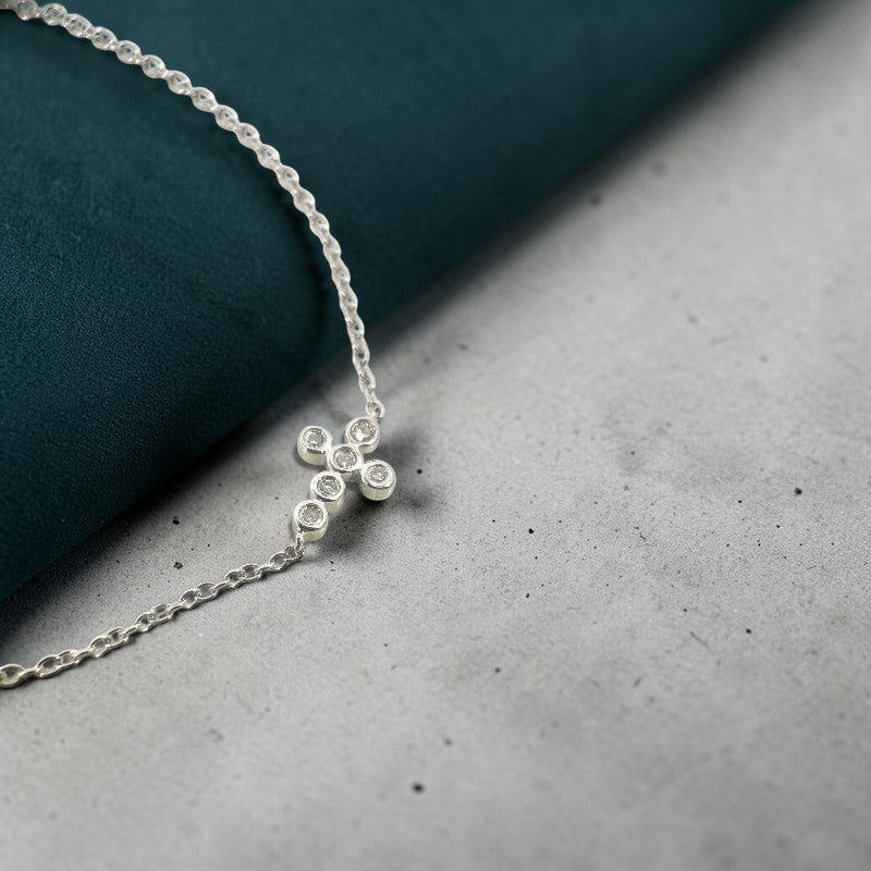 Pulsera eslabones con cruz diamantes en bisel 0,05 ct plata 925