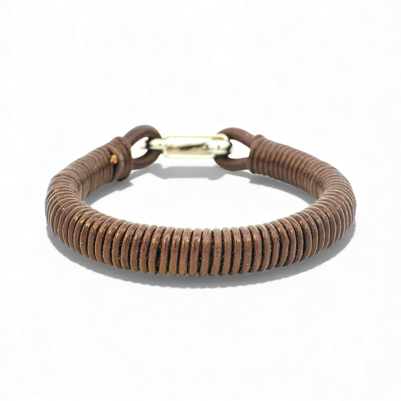 Pulsera Cuero Enrollado Café con cierre acero