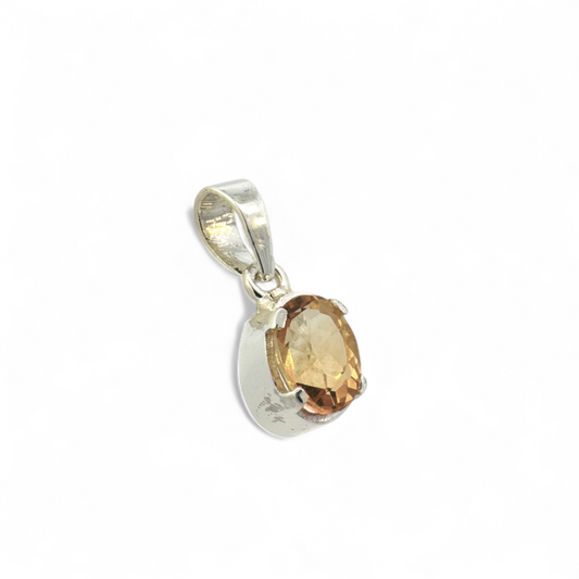 Colgante Citrino oval 8 mm en plata