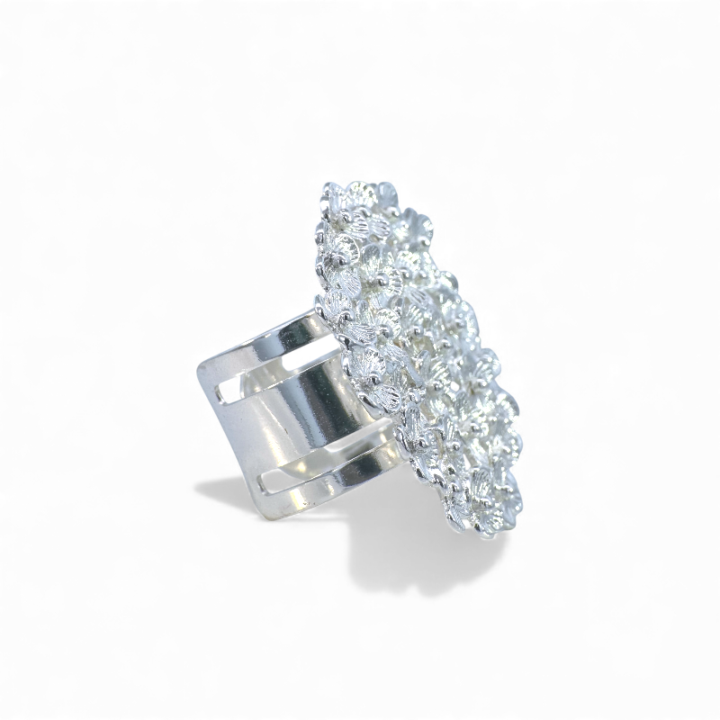 Anillo ajustable flores plateado grande