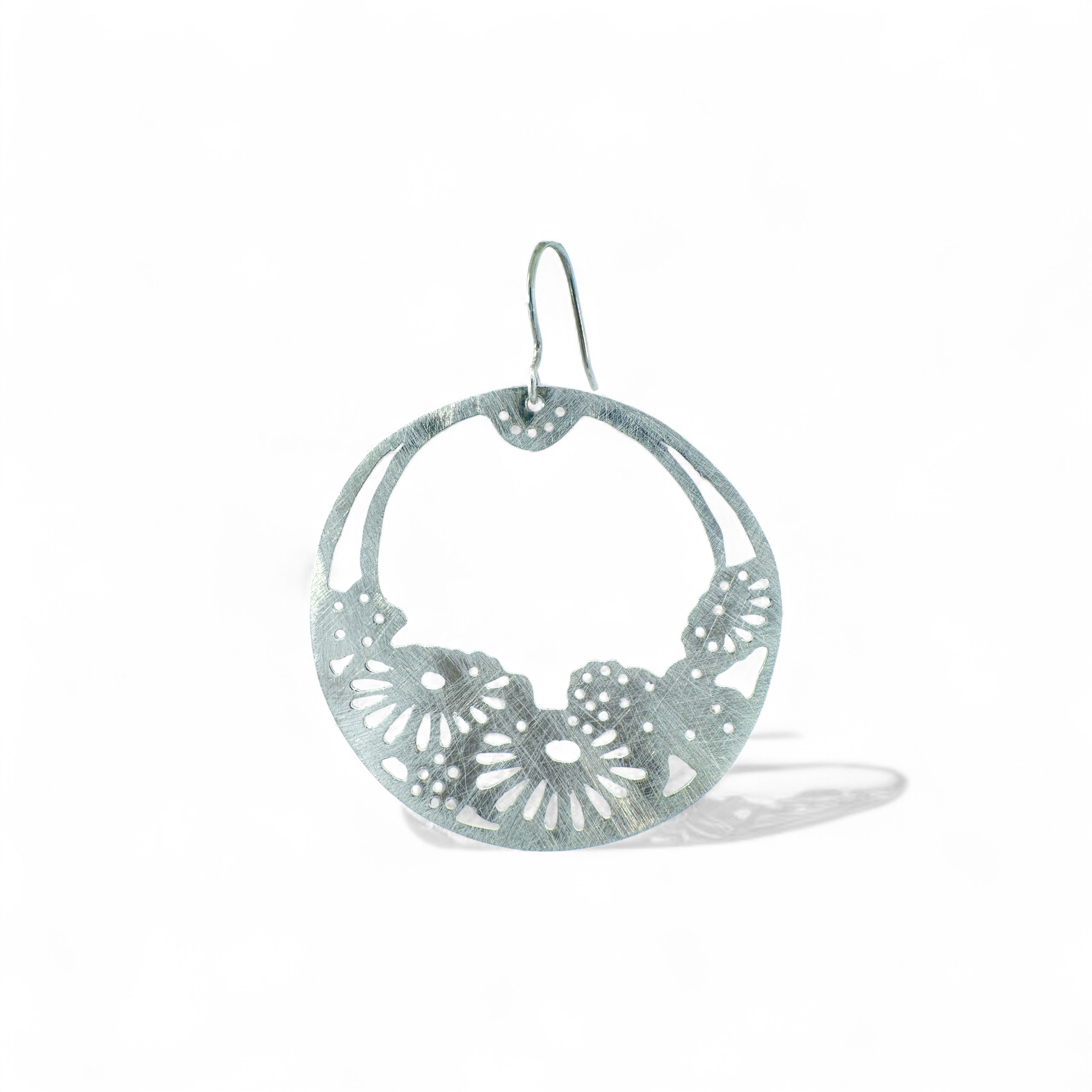 Aros colgantes diseño plata cepillada