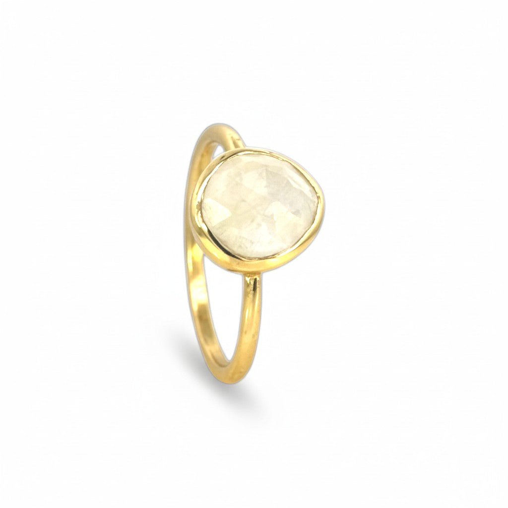 Sophia Schneider Joyas gold-plated silver ring with a faceted white stone and bezel setting. Size 13.