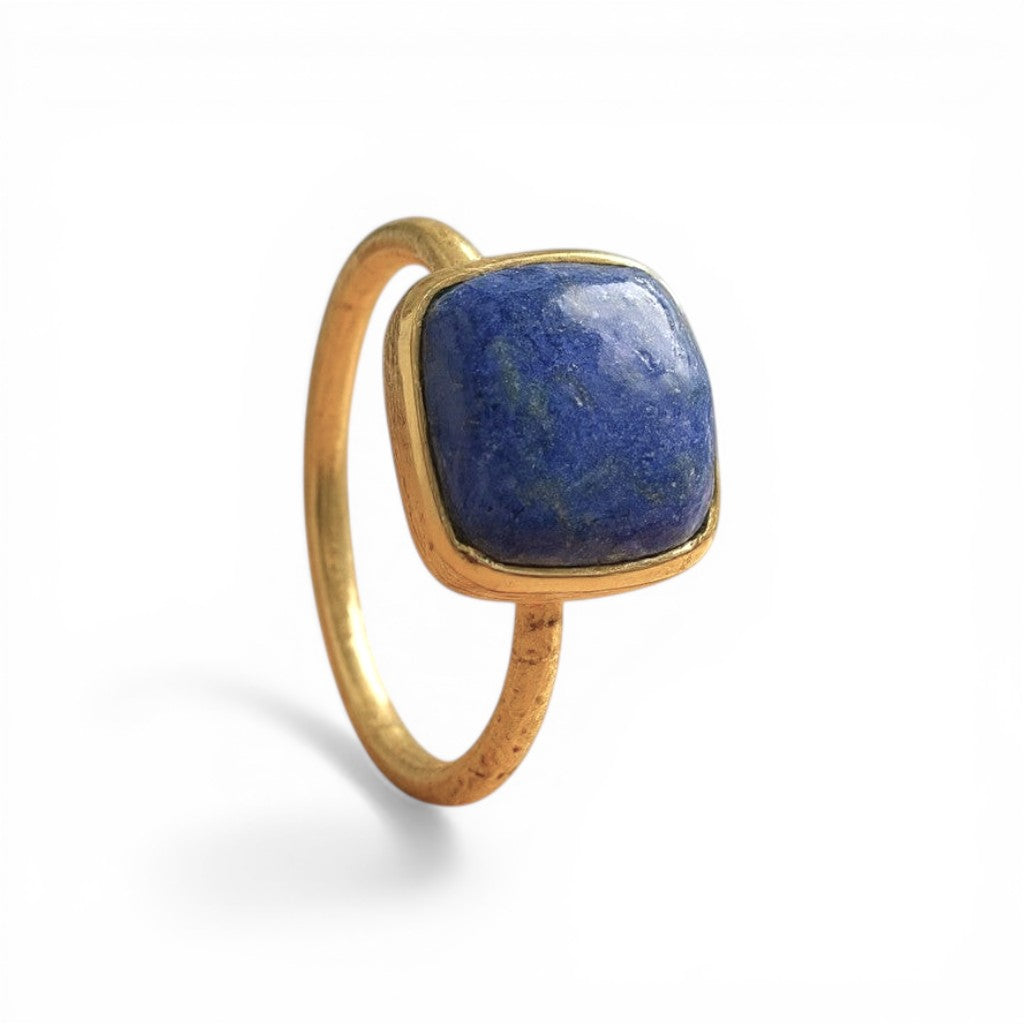 Sophia Schneider Joyas square lapis lazuli ring with gold bezel, size 13, made of 925 silver with 18K gold plating.